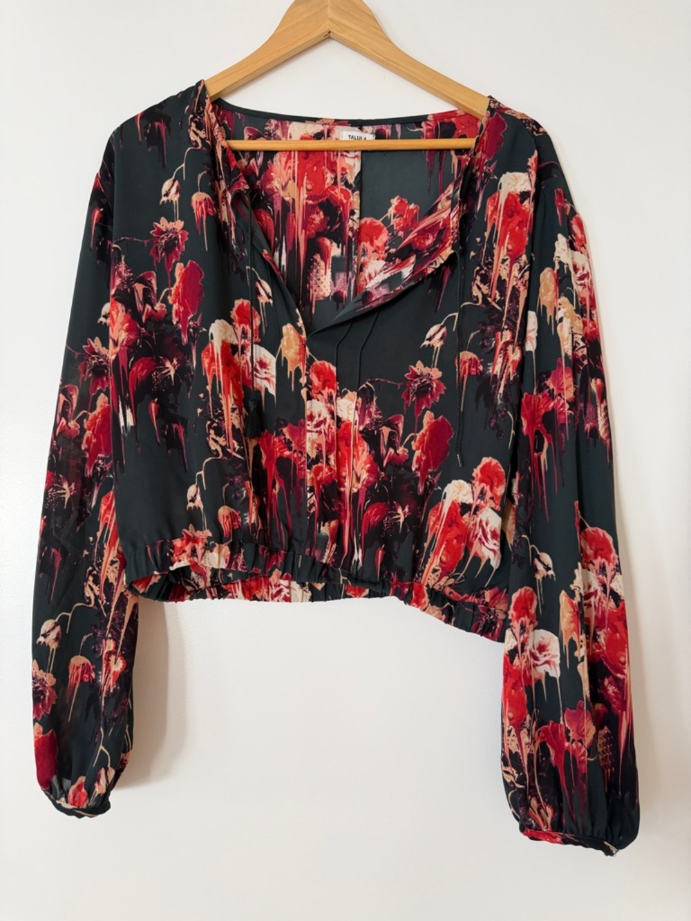Talula Black Floral V-Neck Long Sleeve Crop Top
